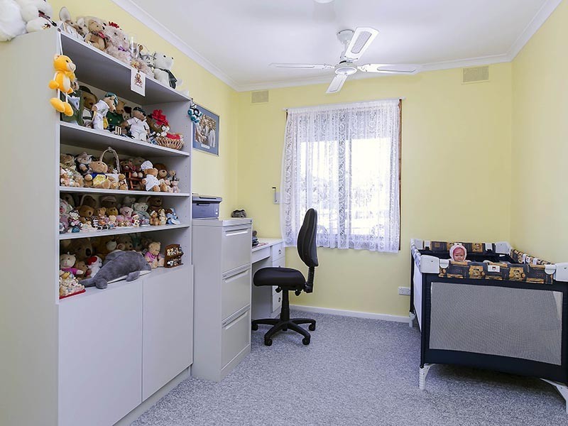 15 Peregrine Crescent, Christie Downs SA 5164