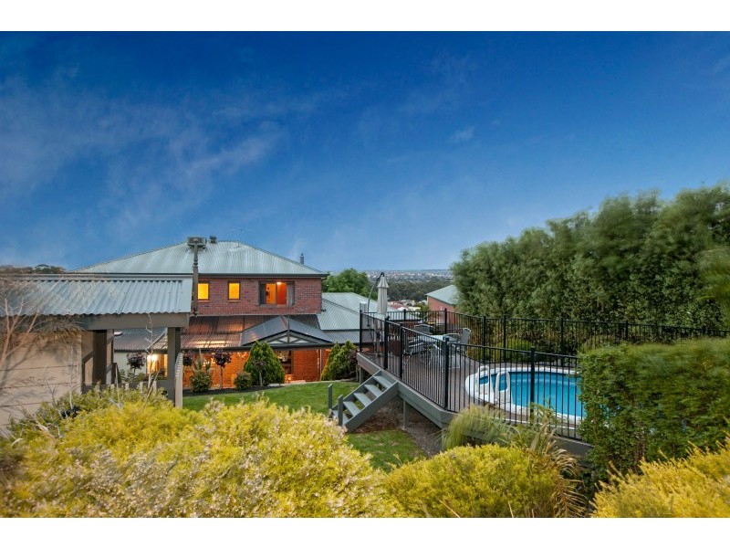 4 Caspian Court, Woodcroft SA 5162