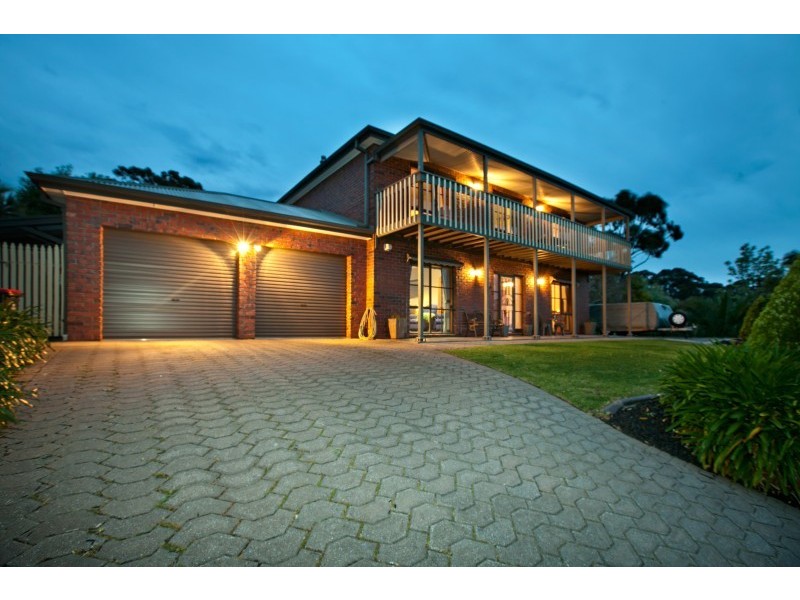 4 Caspian Court, Woodcroft SA 5162