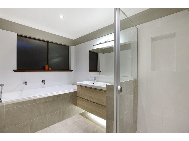 3 Neville Avenue, Christies Beach SA 5165