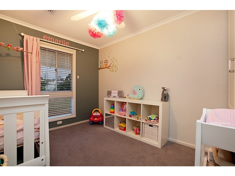 31 Flinders Crescent, Hackham SA 5163