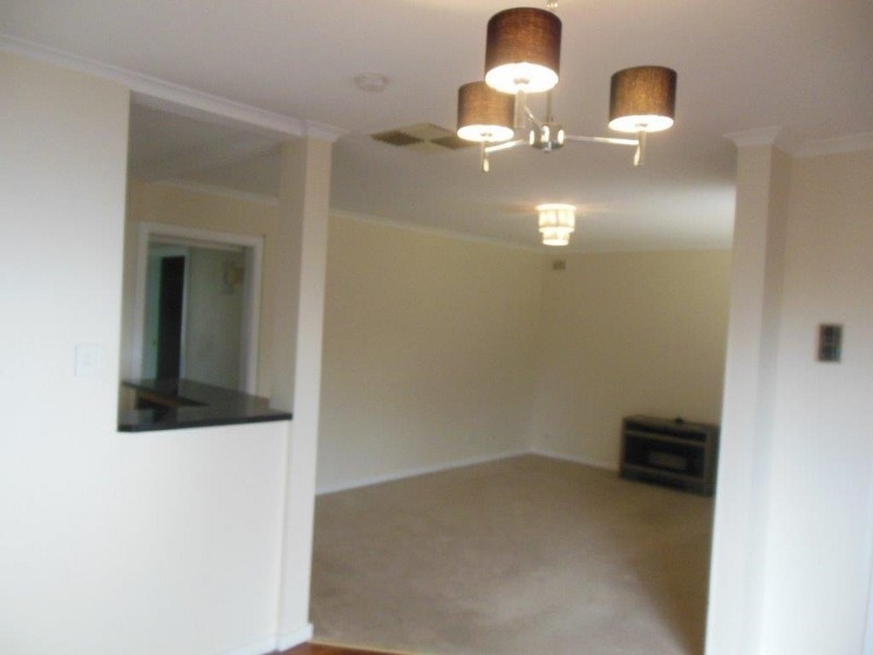 35 Barnabas Crescent, Christie Downs SA 5164