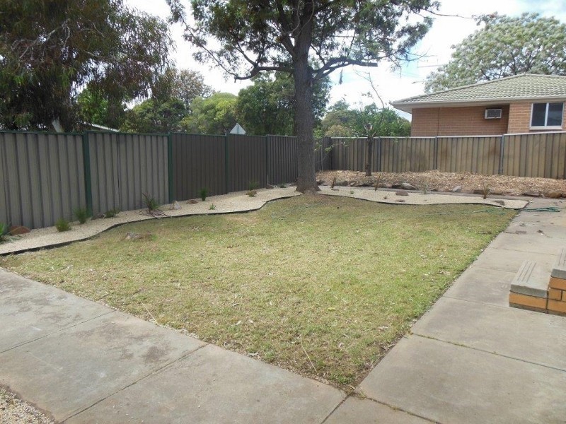35 Barnabas Crescent, Christie Downs SA 5164
