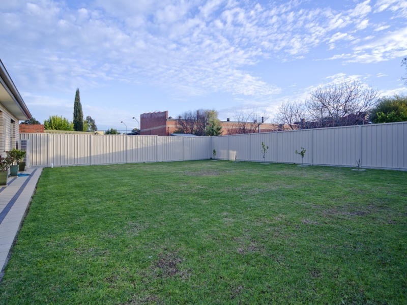 6 Narkunda Street, Glandore SA 5037