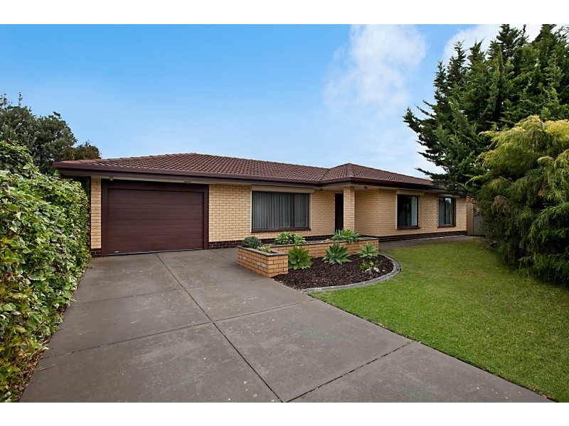 8 Nedland Crescent, Port Noarlunga South SA 5167