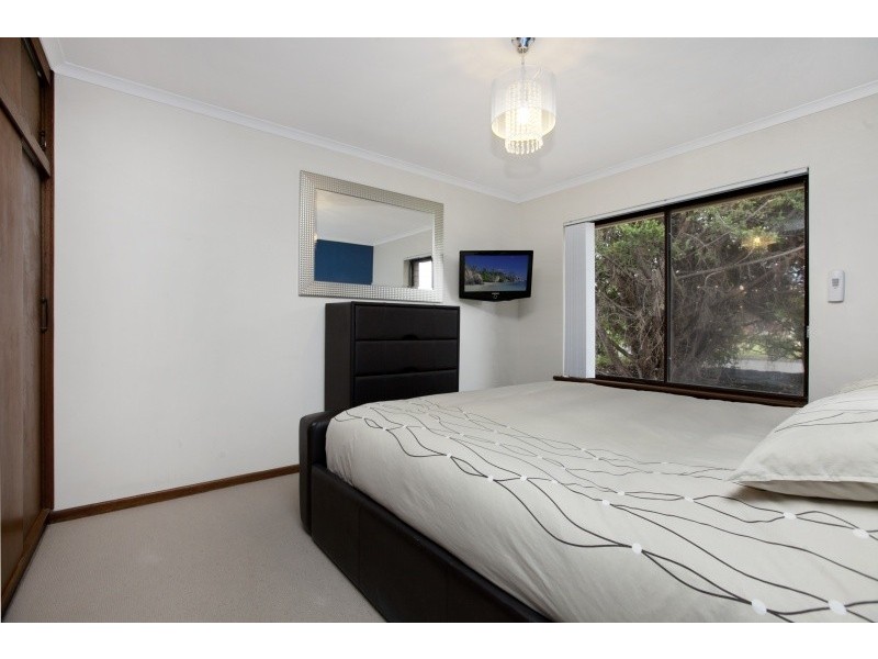 8 Nedland Crescent, Port Noarlunga South SA 5167