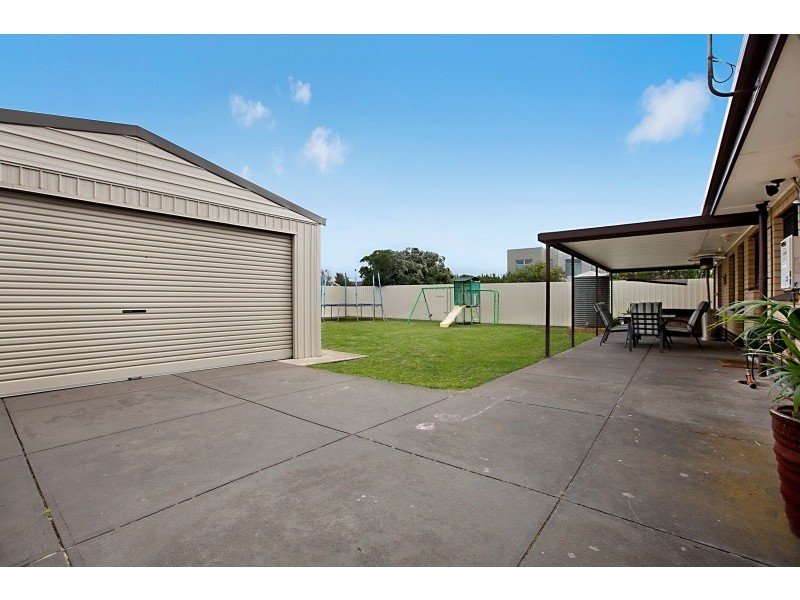 8 Nedland Crescent, Port Noarlunga South SA 5167