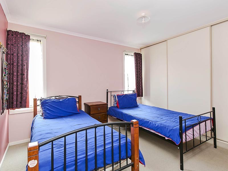 1 Antonio Street, Huntfield Heights SA 5163