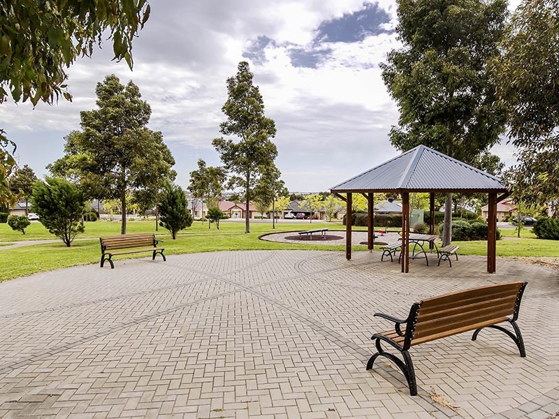 1 Antonio Street, Huntfield Heights SA 5163