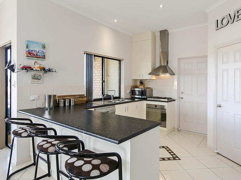 77 Grand Boulevard, Seaford Rise SA 5169