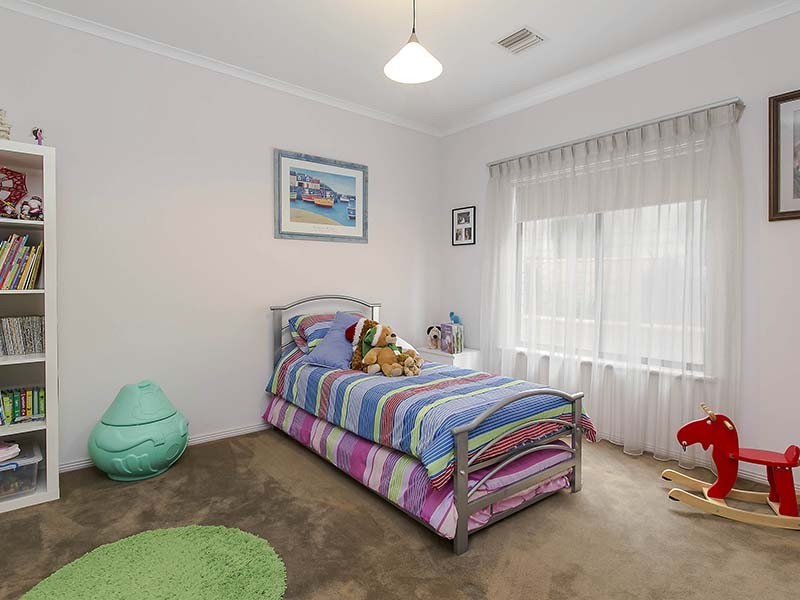 77 Grand Boulevard, Seaford Rise SA 5169