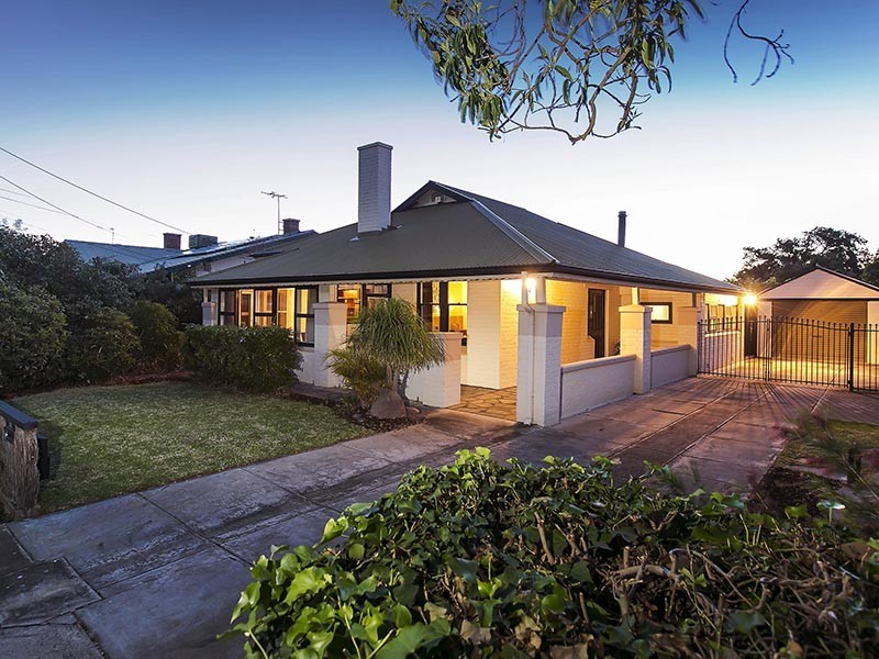 31 Barry Road, Oaklands Park SA 5046