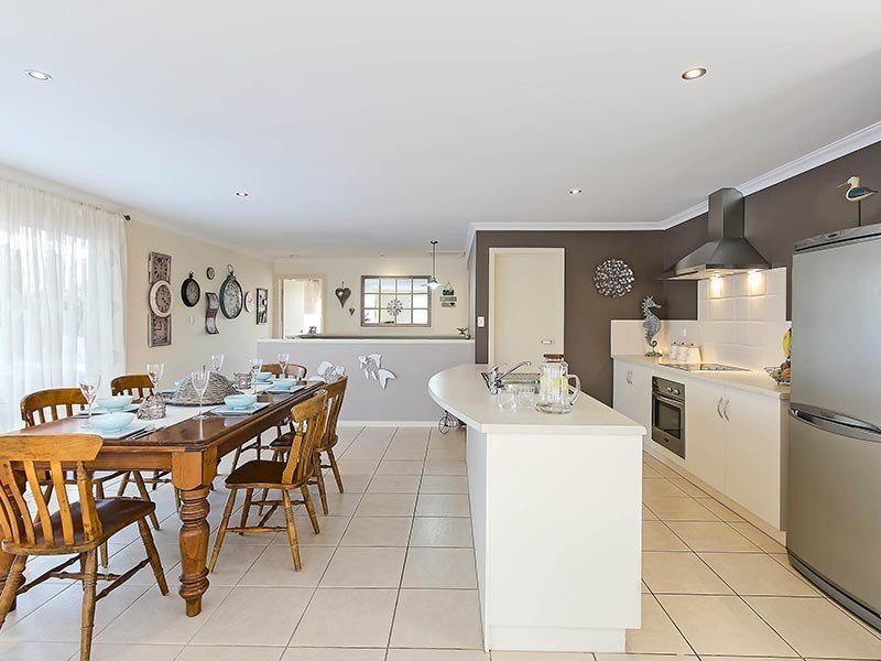 12 Desoto Drive, Port Willunga SA 5173