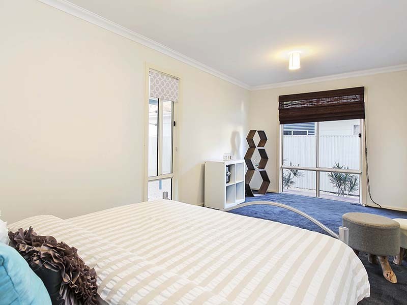 12 Desoto Drive, Port Willunga SA 5173