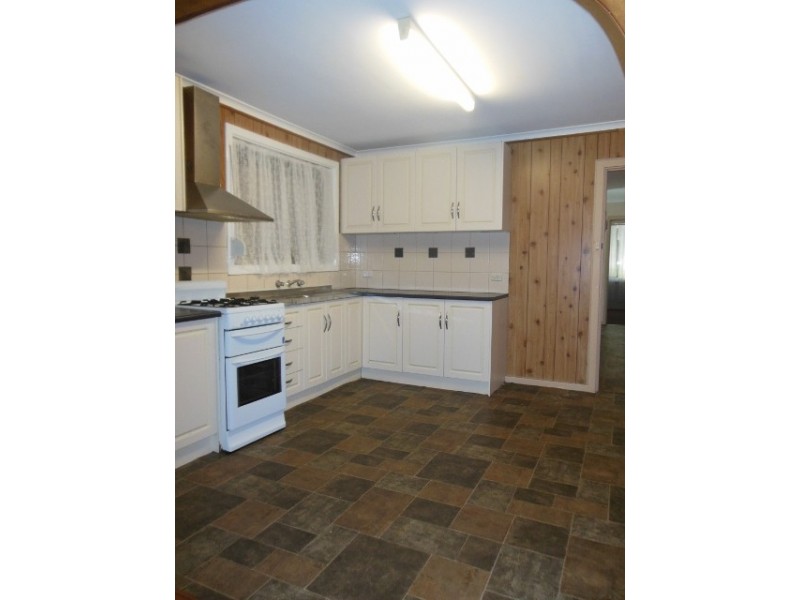 7 Oliver Street, Christie Downs SA 5164