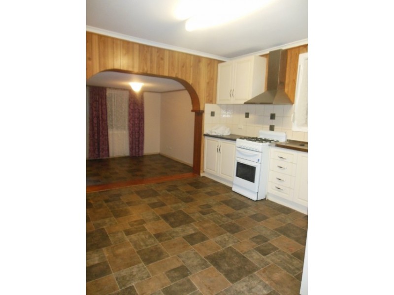 7 Oliver Street, Christie Downs SA 5164