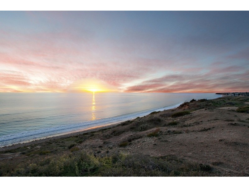 1 Maidencombe Drive, Moana SA 5169