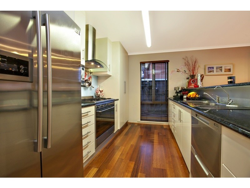 1 Maidencombe Drive, Moana SA 5169