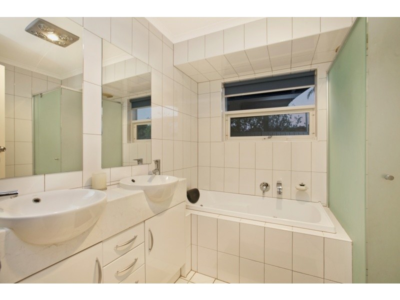 23 Hesperus Street, Hallett Cove SA 5158