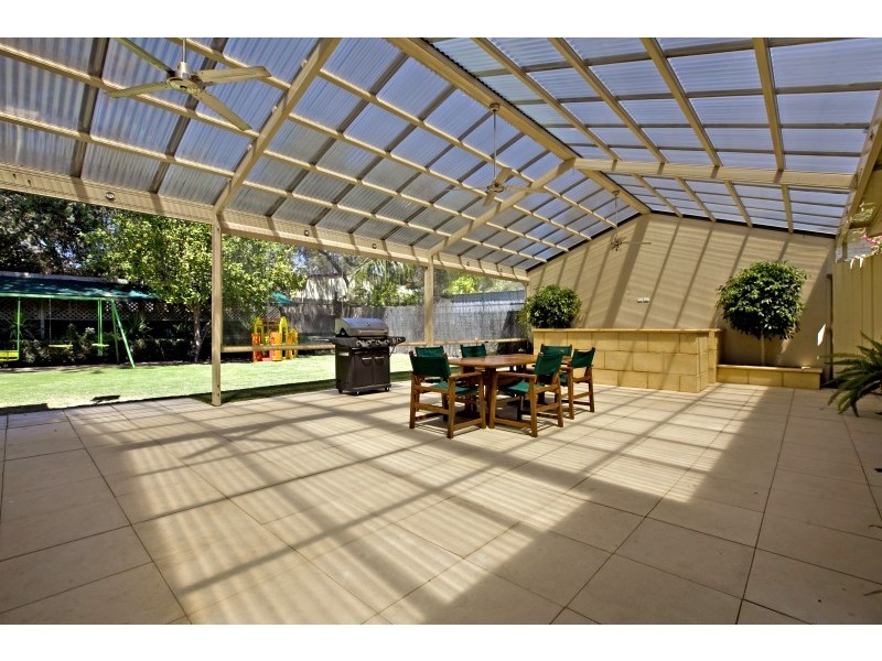 16 Alta Avenue, Happy Valley SA 5159