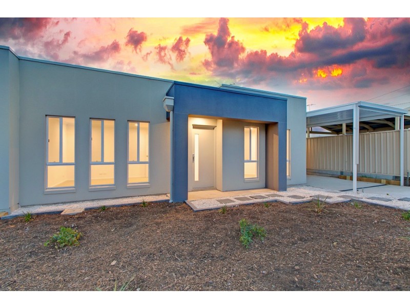 2A Oldfield Avenue, Christies Beach SA 5165