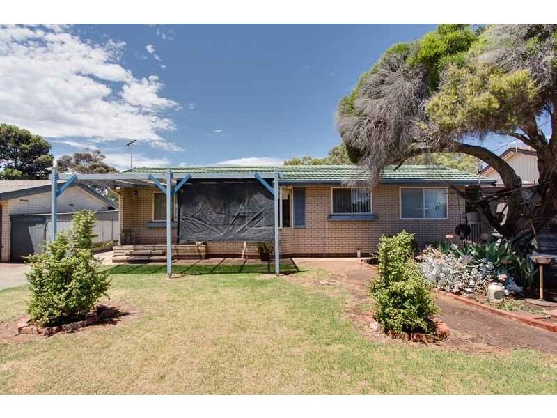 11 Whinnerah Avenue, Aldinga Beach SA 5173