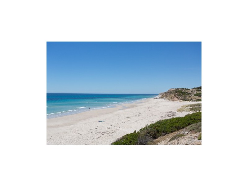 11 Whinnerah Avenue, Aldinga Beach SA 5173