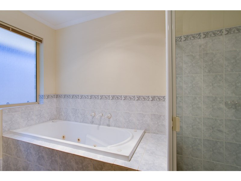 13 Charlton Terrace, Woodcroft SA 5162