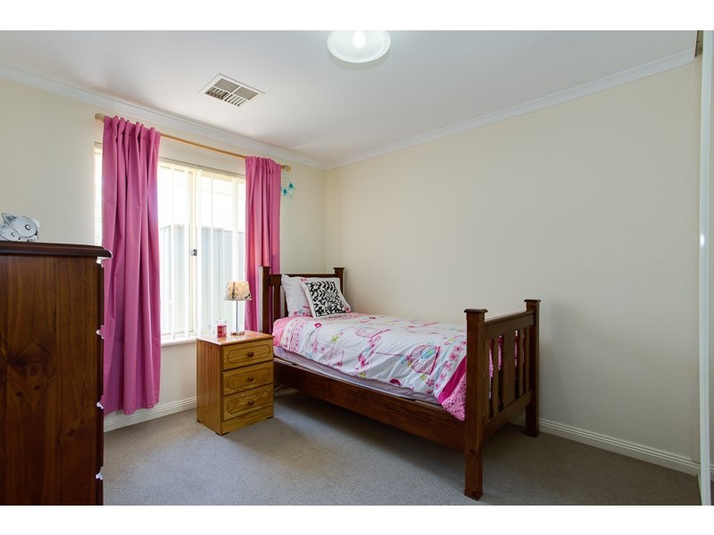 13 Charlton Terrace, Woodcroft SA 5162