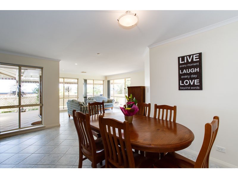 13 Charlton Terrace, Woodcroft SA 5162