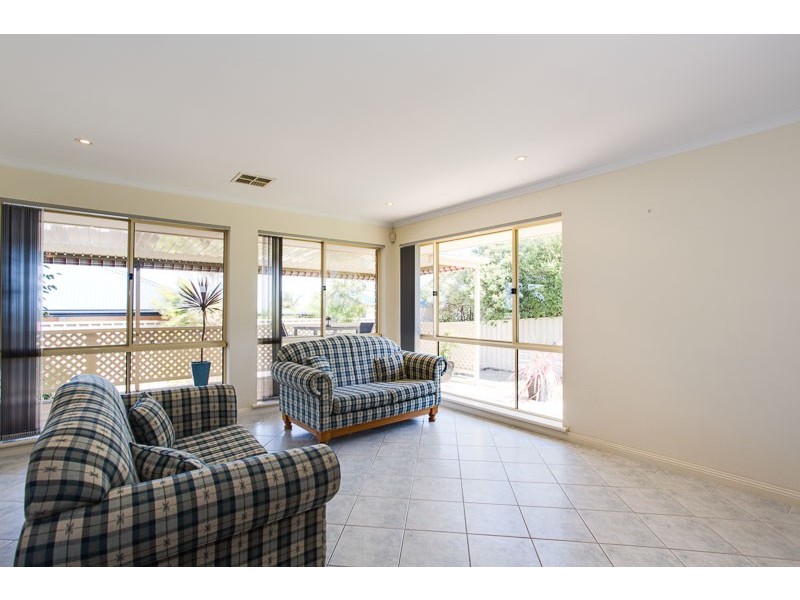 13 Charlton Terrace, Woodcroft SA 5162