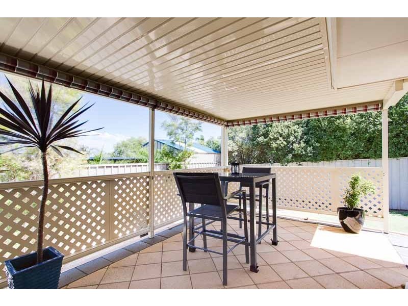 13 Charlton Terrace, Woodcroft SA 5162