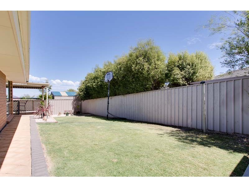 13 Charlton Terrace, Woodcroft SA 5162
