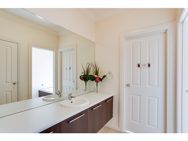 10 Pinkgum Avenue, Aldinga Beach SA 5173