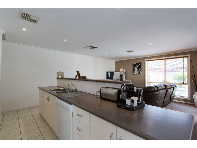 14 Cuttle Street, Aldinga Beach SA 5173