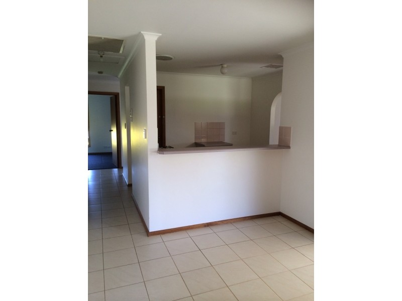 6 Marla Crescent, Noarlunga Downs SA 5168