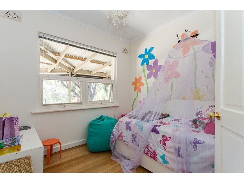 4 Wade Street, Eden Hills SA 5050