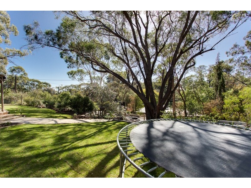 4 Wade Street, Eden Hills SA 5050
