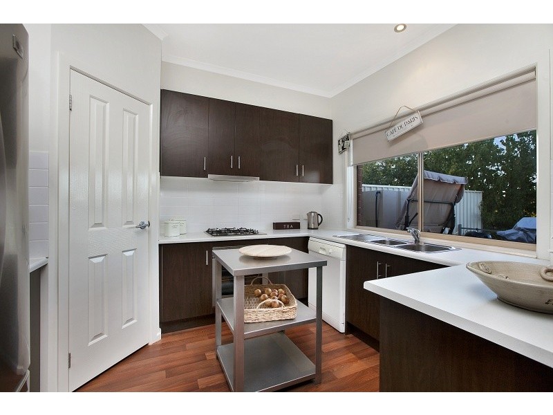13 Windebanks Road, Aberfoyle Park SA 5159