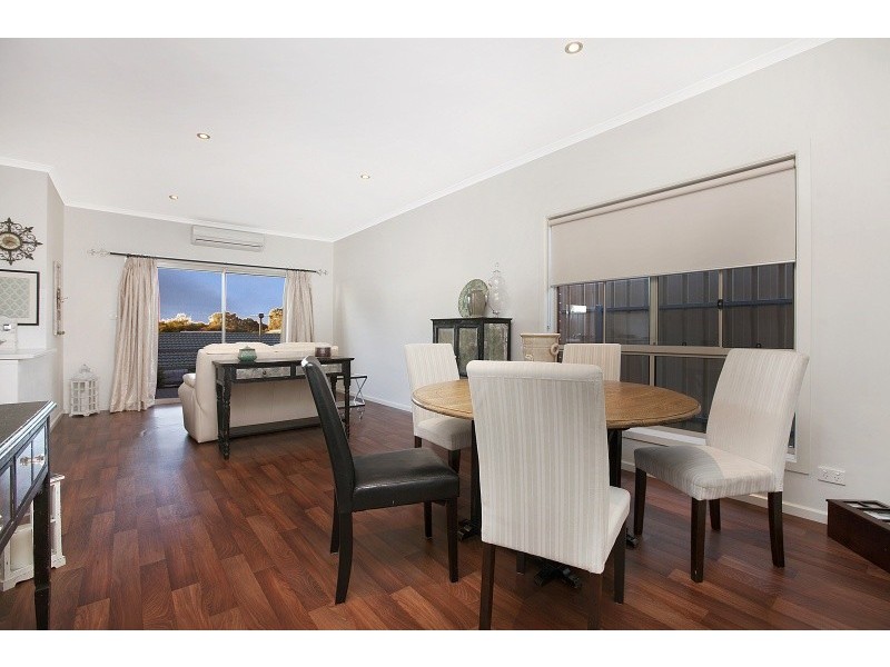 13 Windebanks Road, Aberfoyle Park SA 5159