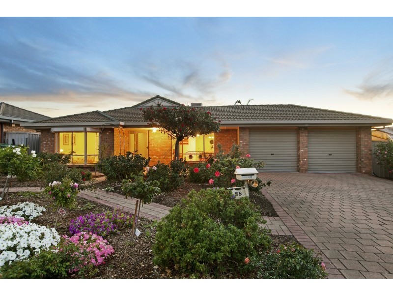 28 Investigator Drive, Woodcroft SA 5162