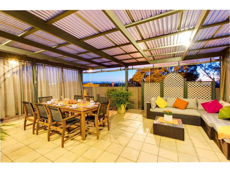 13 Hazeltine Drive, Seaford Rise SA 5169