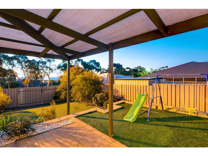 13 Hazeltine Drive, Seaford Rise SA 5169
