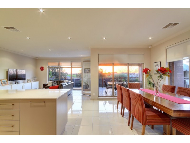 24 Acacia Grove, Flagstaff Hill SA 5159