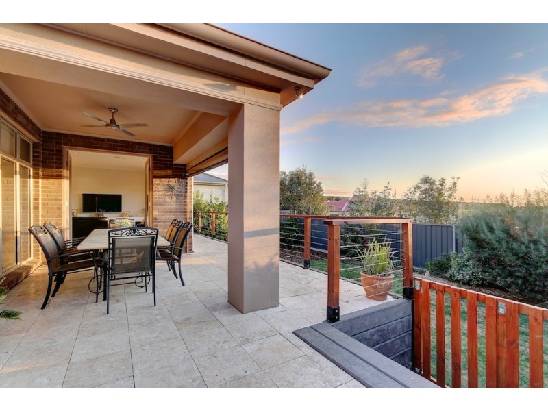 24 Acacia Grove, Flagstaff Hill SA 5159