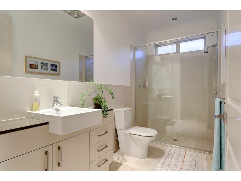 24 Acacia Grove, Flagstaff Hill SA 5159