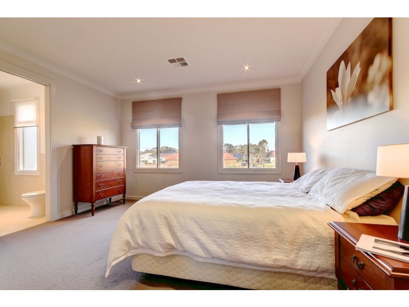 24 Acacia Grove, Flagstaff Hill SA 5159