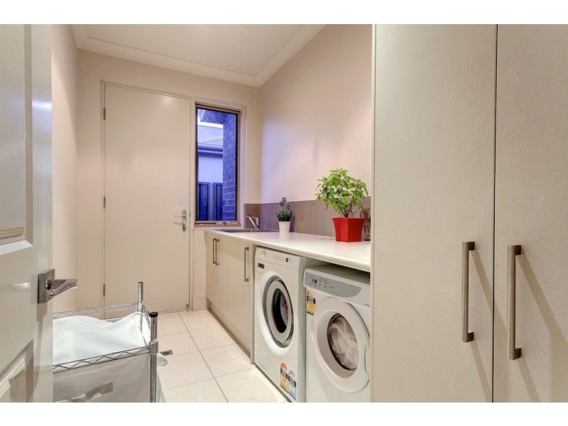 24 Acacia Grove, Flagstaff Hill SA 5159