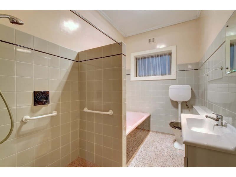 42 Gladstone Road, North Brighton SA 5048