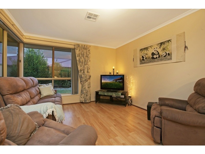 2 Fuschia Street, Huntfield Heights SA 5163